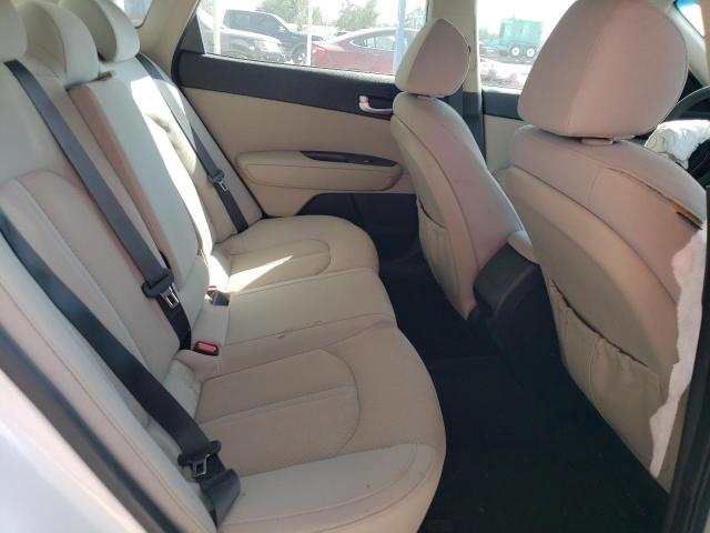 5XXGT4L34JG196236 - 2018 KIA OPTIMA LX WHITE photo 10