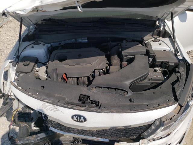 5XXGT4L34JG196236 - 2018 KIA OPTIMA LX WHITE photo 11