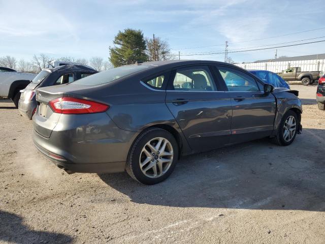 1FA6P0H70F5110698 - 2015 FORD FUSION SE GRAY photo 3