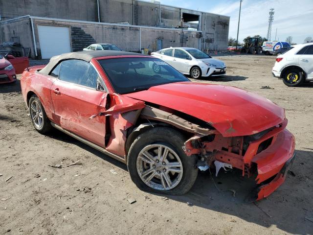 1ZVBP8EM3B5150492 - 2011 FORD MUSTANG RED photo 4