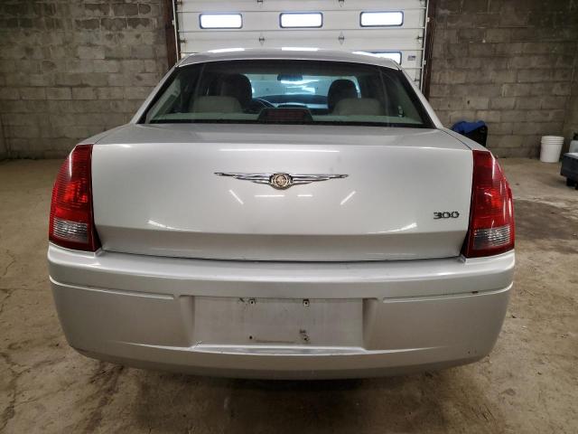 2C3KA43R27H741185 - 2007 CHRYSLER 300 SILVER photo 6