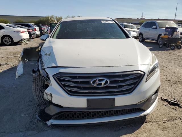 5NPE34AF2GH282064 - 2016 HYUNDAI SONATA SPORT WHITE photo 5
