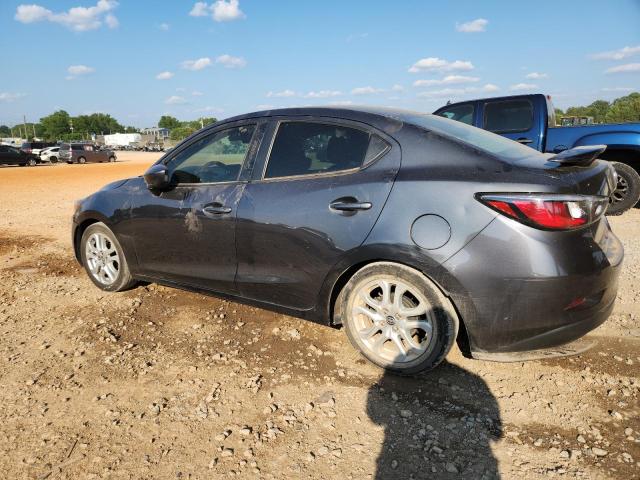 3MYDLBZV5GY125435 - 2016 TOYOTA SCION IA GRAY photo 2