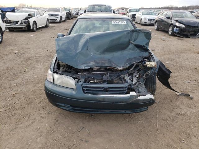 4T1BG22K2WU383712 - 1998 TOYOTA CAMRY CE GREEN photo 5