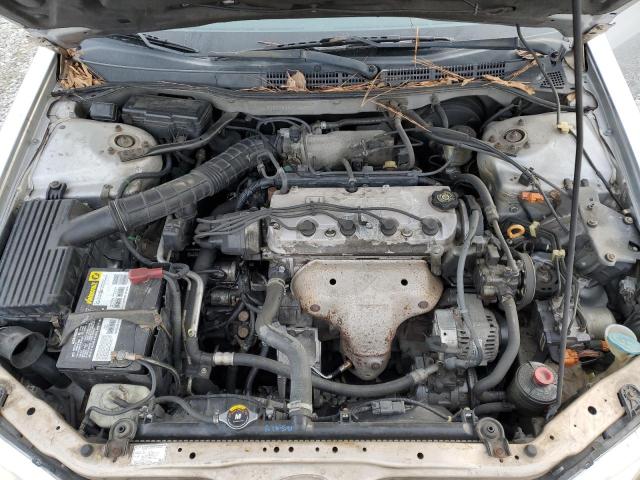 1HGCG32532A002620 - 2002 HONDA ACCORD EX SILVER photo 11