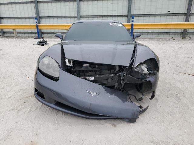 1G1YE2DW9B5104256 - 2011 CHEVROLET CORVETTE GRAY photo 5