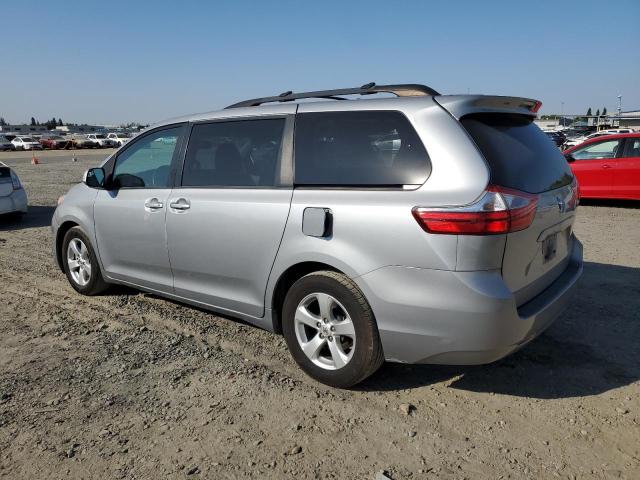 5TDKZ3DC1HS871146 - 2017 TOYOTA SIENNA LE SILVER photo 2