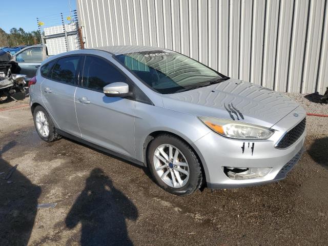 1FADP3K2XFL223219 - 2015 FORD FOCUS SE SILVER photo 4