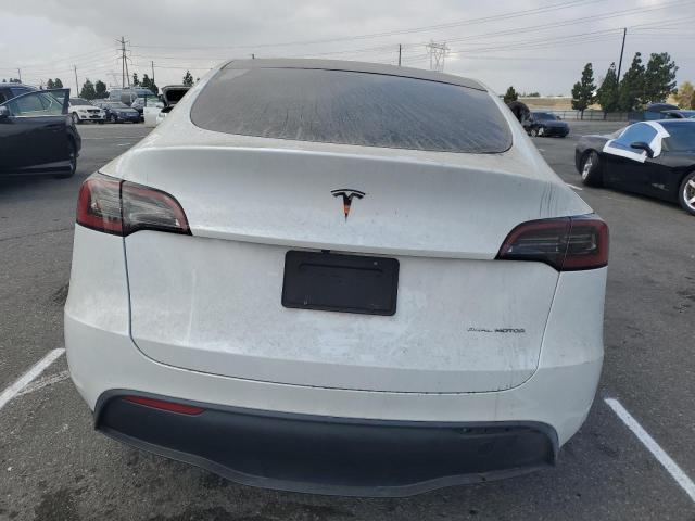 7SAYGDEE5PA035557 - 2023 TESLA MODEL Y Blanco foto 6