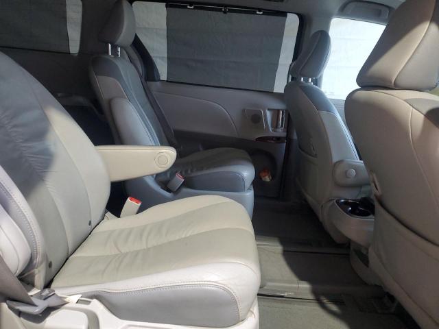 5TDYK3DC8BS028051 - 2011 TOYOTA SIENNA XLE ნაცრისფერი ფოტო 11