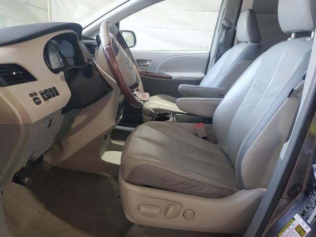 5TDYK3DC8BS028051 - 2011 TOYOTA SIENNA XLE ნაცრისფერი ფოტო 7