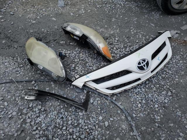 2T1BU4EE3BC609570 - 2011 TOYOTA COROLLA BASE أبيض صورة 12