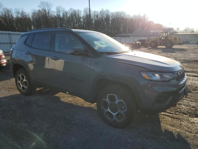 3C4NJDDBXNT171810 - 2022 JEEP COMPASS TRAILHAWK GRAY photo 4