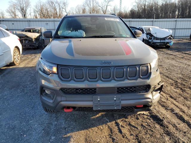 3C4NJDDBXNT171810 - 2022 JEEP COMPASS TRAILHAWK GRAY photo 5