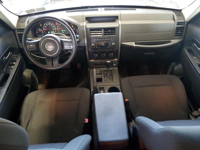 1C4PJMAKXCW143896 - 2012 JEEP LIBERTY SPORT SILVER photo 8