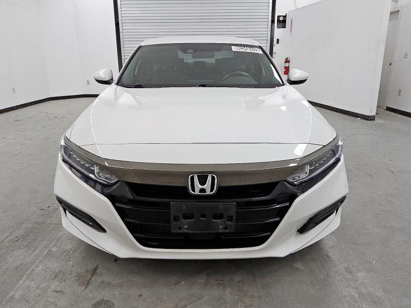 1HGCV1F37KA010786 - 2019 HONDA ACCORD SPORT თეთრი ფოტო 5