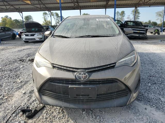 5YFBURHE3JP777572 - 2018 TOYOTA COROLLA L 灰色 照片 5