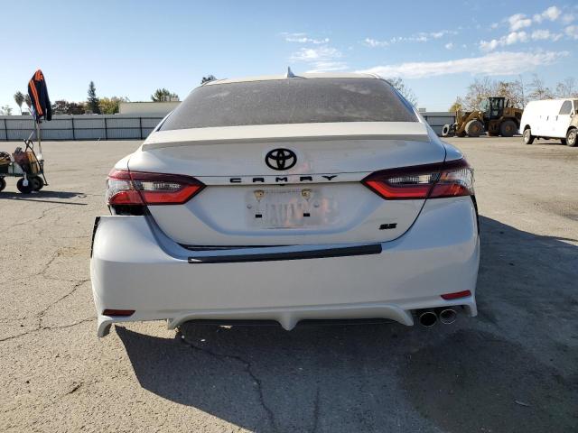 4T1T11AK2RU189056 - 2024 TOYOTA CAMRY SE NIGHT SHADE WHITE photo 6