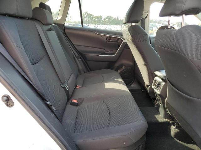 2T3LWRFV8MW116003 - 2021 TOYOTA RAV4 LE WHITE photo 11