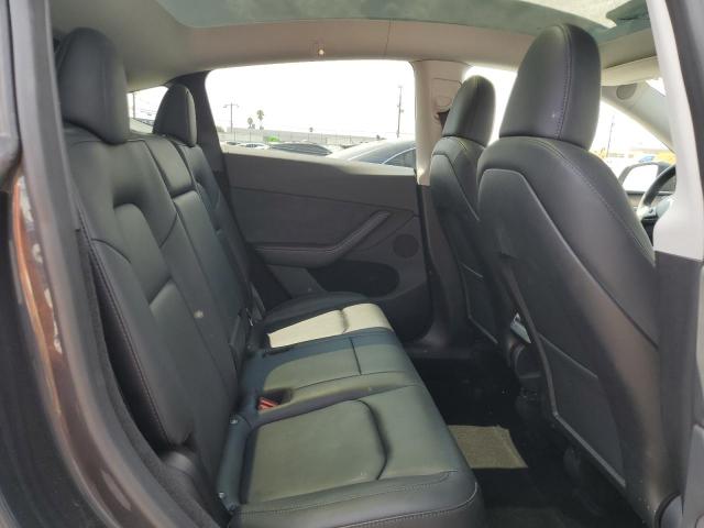7SAYGDEE3RA222881 - 2024 TESLA MODEL Y GRAY photo 11