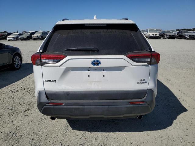 2T3MWRFV9KW007129 - 2019 TOYOTA RAV4 LE Beyaz fotoğraf 6