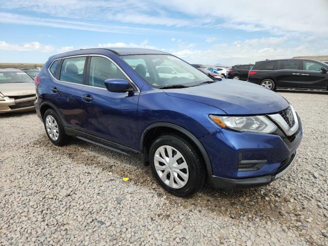 5N1AT2MT6JC718739 - 2018 NISSAN ROGUE S أزرق صورة 4