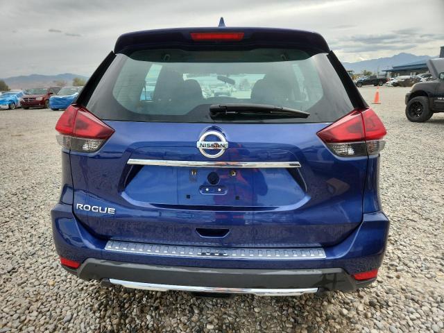 5N1AT2MT6JC718739 - 2018 NISSAN ROGUE S أزرق صورة 6