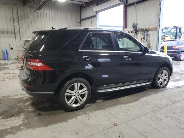 4JGDA5HB4DA195355 - 2013 MERCEDES-BENZ ML 350 4MATIC BLACK photo 3