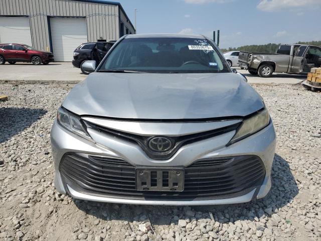 4T1B11HK0KU784818 - 2019 TOYOTA CAMRY L ვერცხლისფერი ფოტო 5