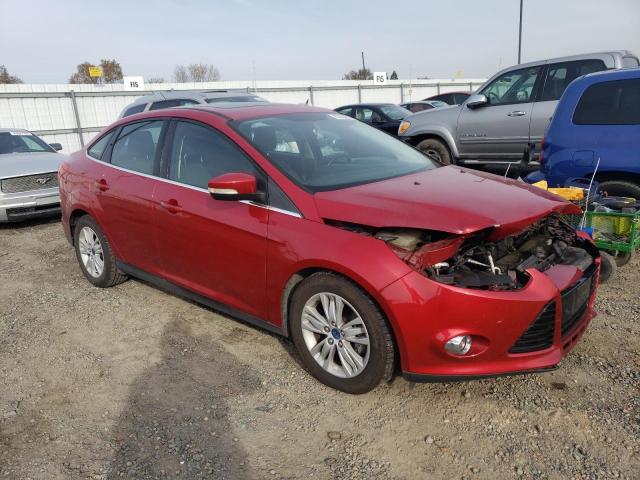 1FAHP3H24CL302518 - 2012 FORD FOCUS SEL RED photo 4