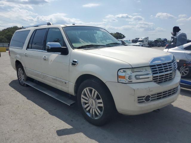 5LMFL28578LJ03884 - 2008 LINCOLN NAVIGATOR L თეთრი ფოტო 4