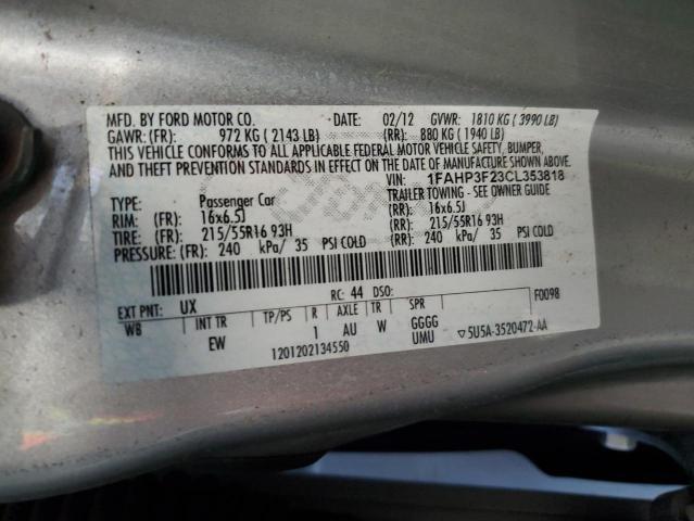 1FAHP3F23CL353818 - 2012 FORD FOCUS SE SILVER photo 12