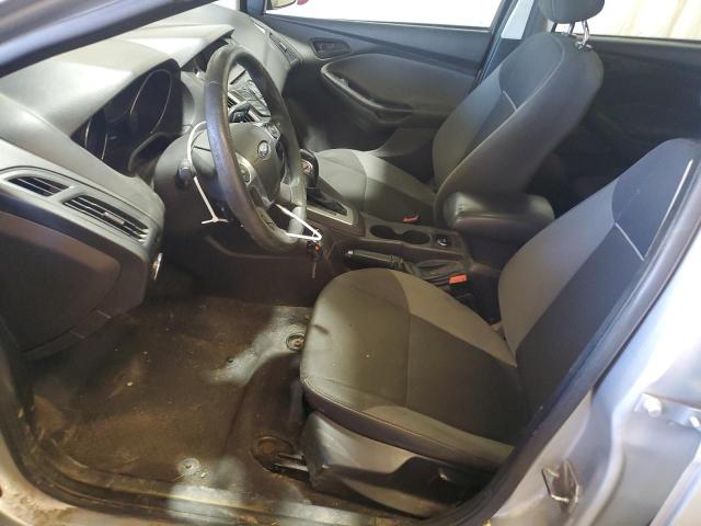 1FAHP3F23CL353818 - 2012 FORD FOCUS SE SILVER photo 7