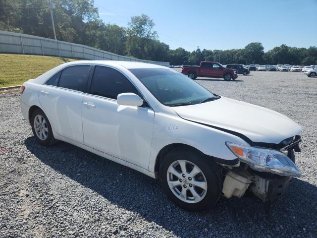 4T1BF3EK4BU688269 - 2011 TOYOTA CAMRY BASE WHITE photo 4