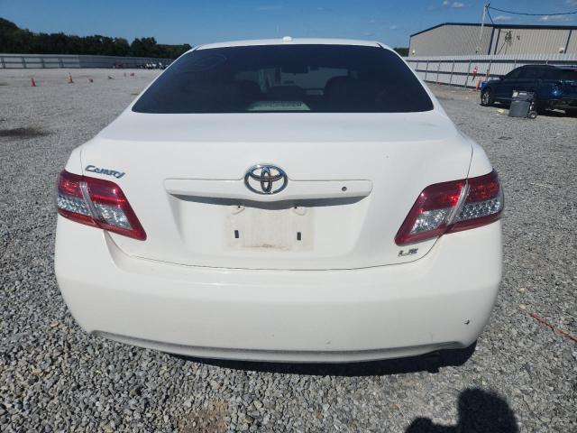 4T1BF3EK4BU688269 - 2011 TOYOTA CAMRY BASE WHITE photo 6