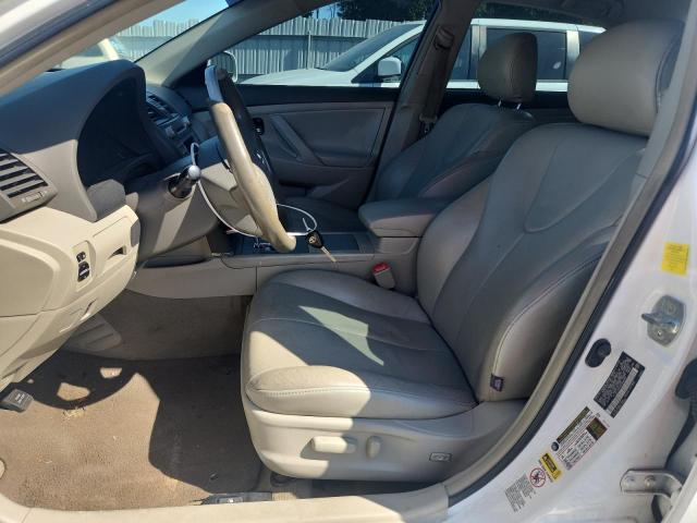 4T1BF3EK4BU688269 - 2011 TOYOTA CAMRY BASE WHITE photo 7