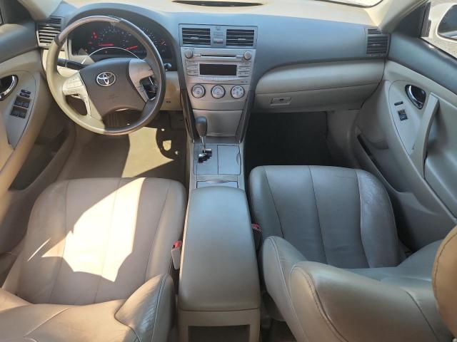 4T1BF3EK4BU688269 - 2011 TOYOTA CAMRY BASE WHITE photo 8