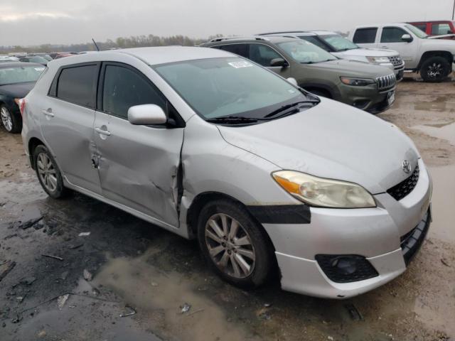 2T1KU4EE6AC404372 - 2010 TOYOTA COROLLA MA SILVER photo 4