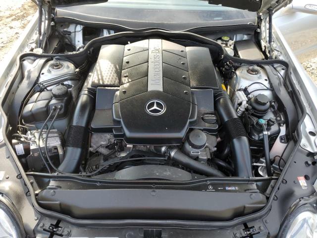 WDBSK75F63F061491 - 2003 MERCEDES-BENZ SL 500R SILVER photo 11