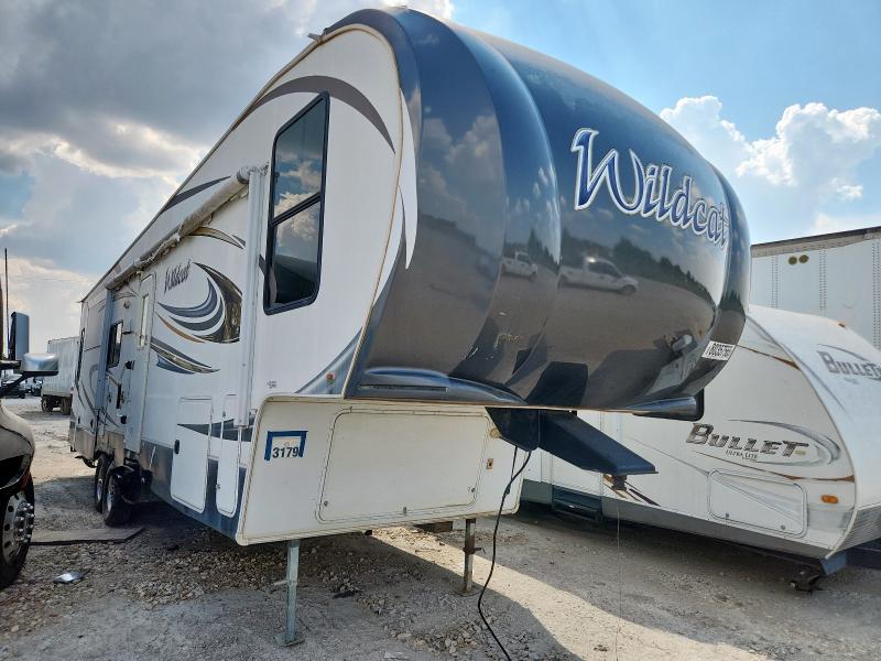 4X4FWCH2XEV027369 - 2014 FOREST RIVER WILDCAT M-24RG TWO TONE photo 1