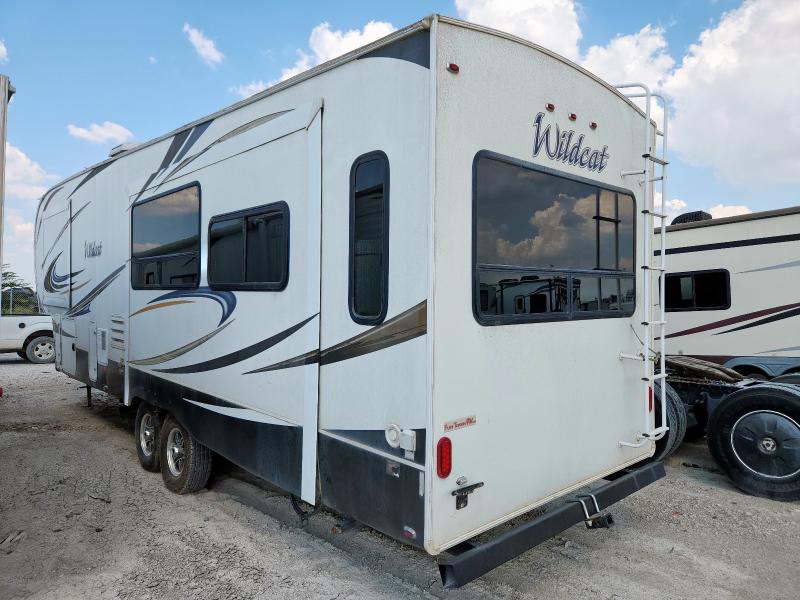 4X4FWCH2XEV027369 - 2014 FOREST RIVER WILDCAT M-24RG TWO TONE photo 3