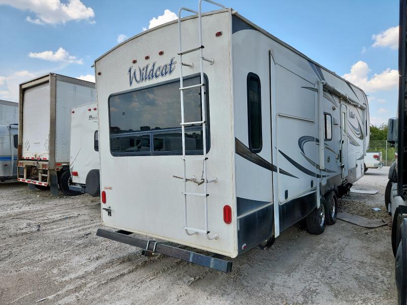 4X4FWCH2XEV027369 - 2014 FOREST RIVER WILDCAT M-24RG TWO TONE photo 4