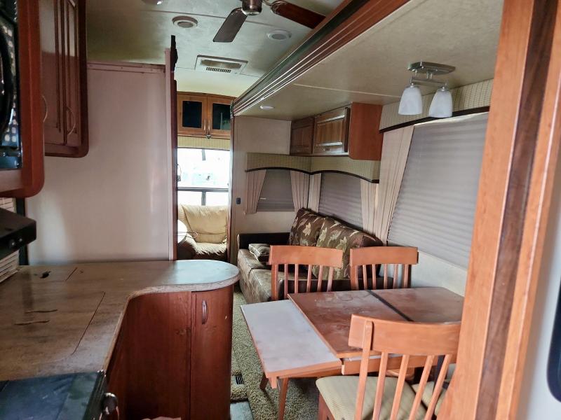 4X4FWCH2XEV027369 - 2014 FOREST RIVER WILDCAT M-24RG TWO TONE photo 6