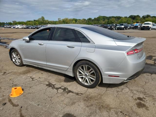 3LN6L2G98DR823603 - 2013 LINCOLN MKZ SILVER photo 2