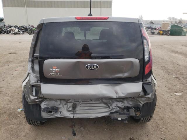 KNDJN2A23H7456207 - 2017 KIA SOUL GRAY photo 6