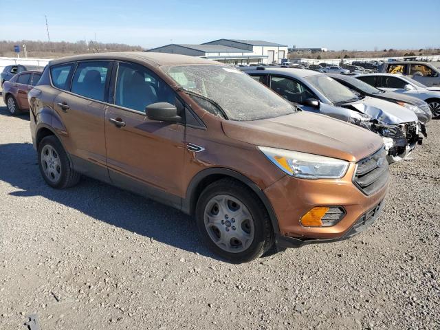 1FMCU0F76HUA48222 - 2017 FORD ESCAPE S ORANGE photo 4