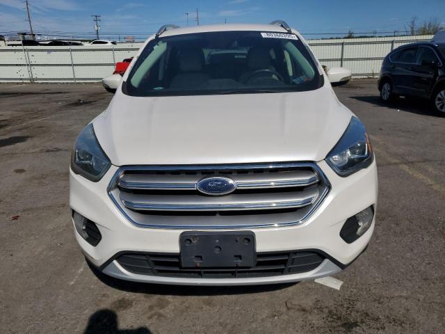 1FMCU9JD4HUC58075 - 2017 FORD ESCAPE TITANIUM 白色 照片 5