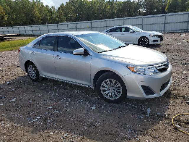 4T1BF1FK4CU134959 - 2012 TOYOTA CAMRY BASE SILVER photo 4