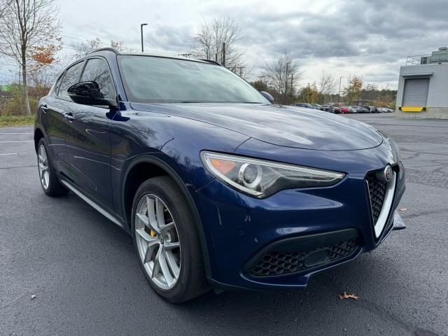 ZASFAKNN5J7B99652 - 2018 ALFA ROMEO STELVIO TI SPORT BLUE photo 1