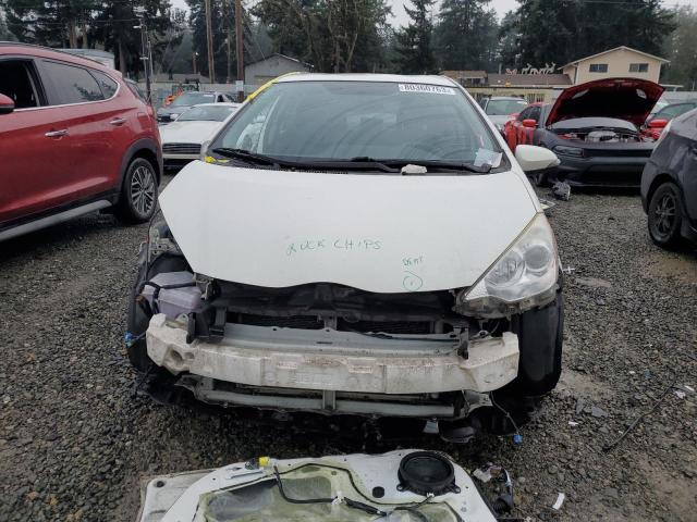 JTDKDTB34D1556527 - 2013 TOYOTA PRIUS C WHITE photo 5